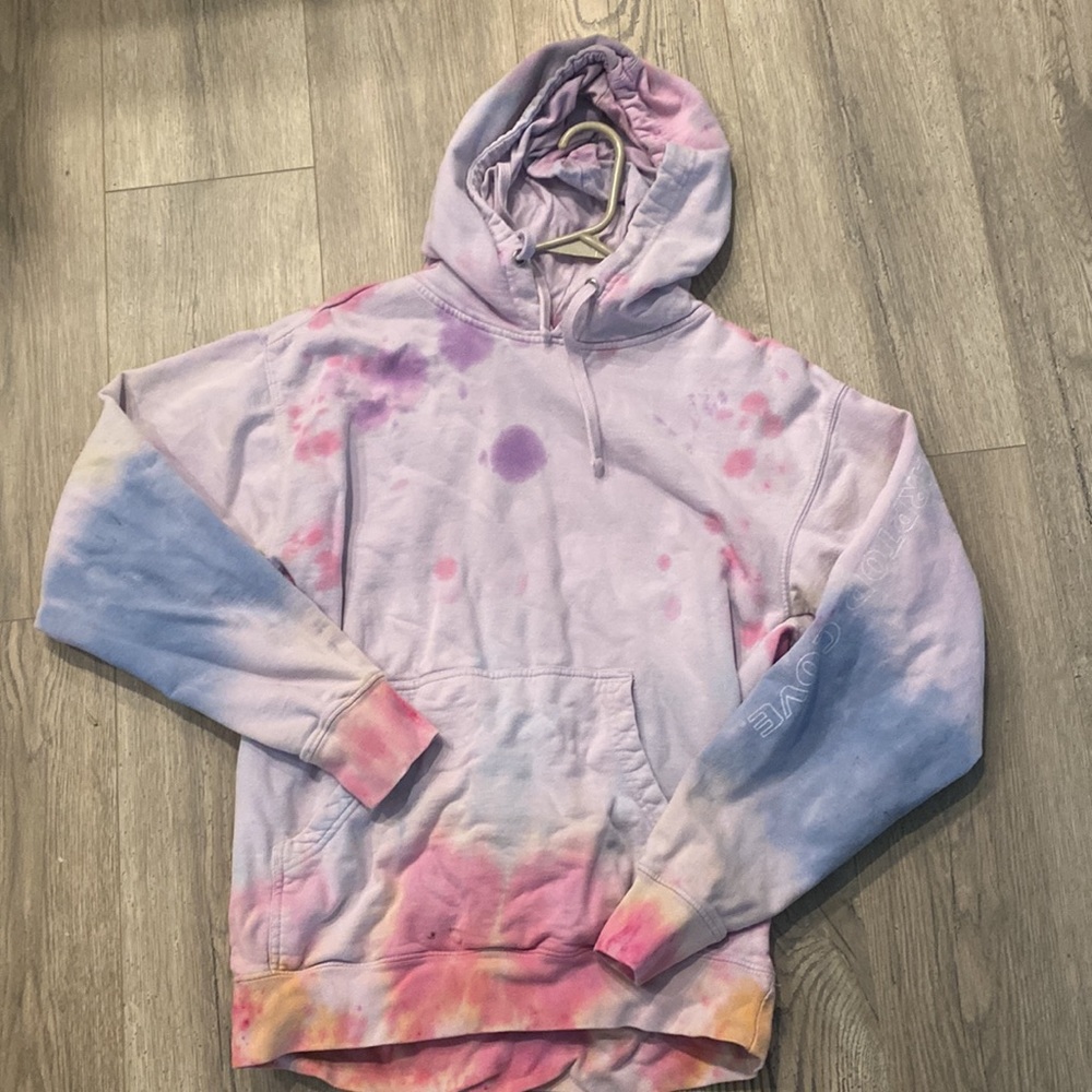 tie dye hoodie